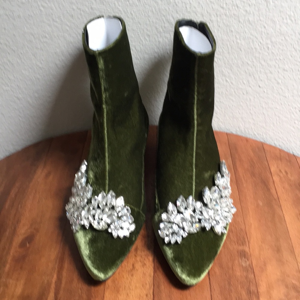 Zara velvet rhinestone bootie new size 6